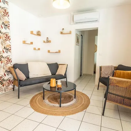 Des Pins Sainte-Marie-de-Ré