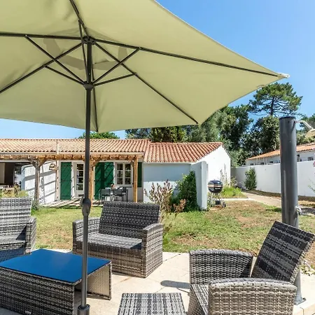 Des Pins Holiday home