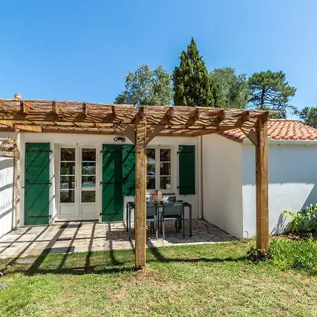 Des Pins * Sainte-Marie-de-Ré