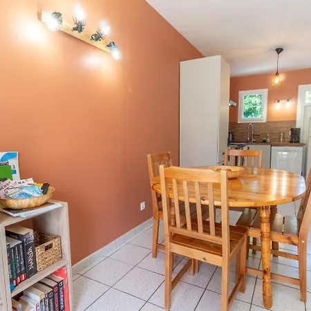 Holiday home Des Pins *