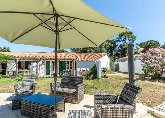 Des Pins Holiday home