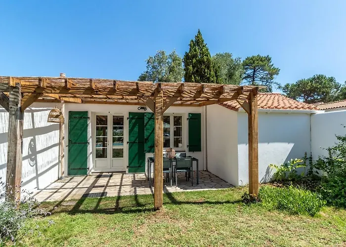 Des Pins * Sainte-Marie-de-Re