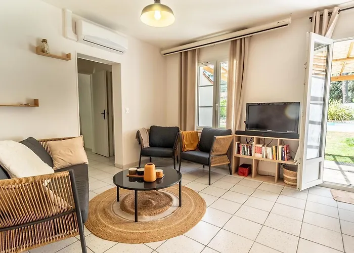 Des Pins Sainte-Marie-de-Re