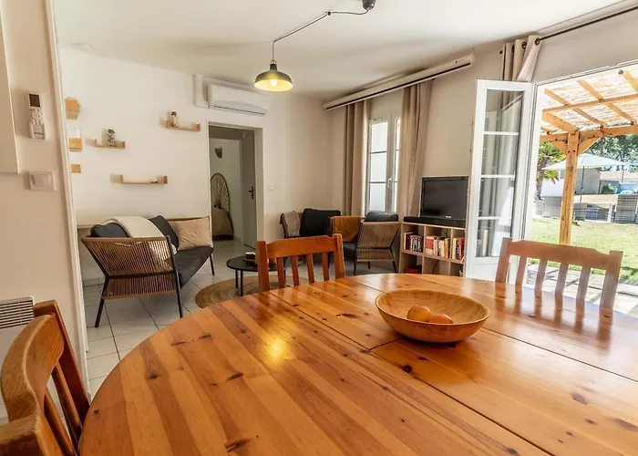 Des Pins * Sainte-Marie-de-Re